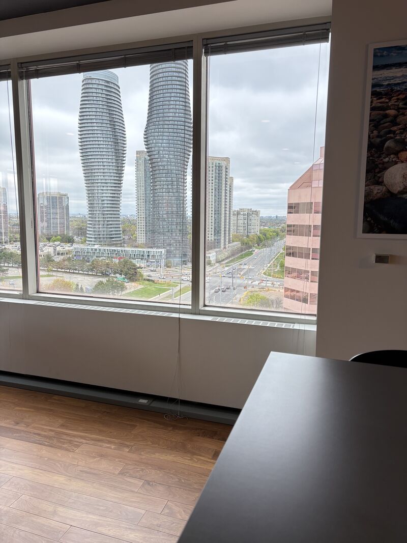 Kenna lounge area